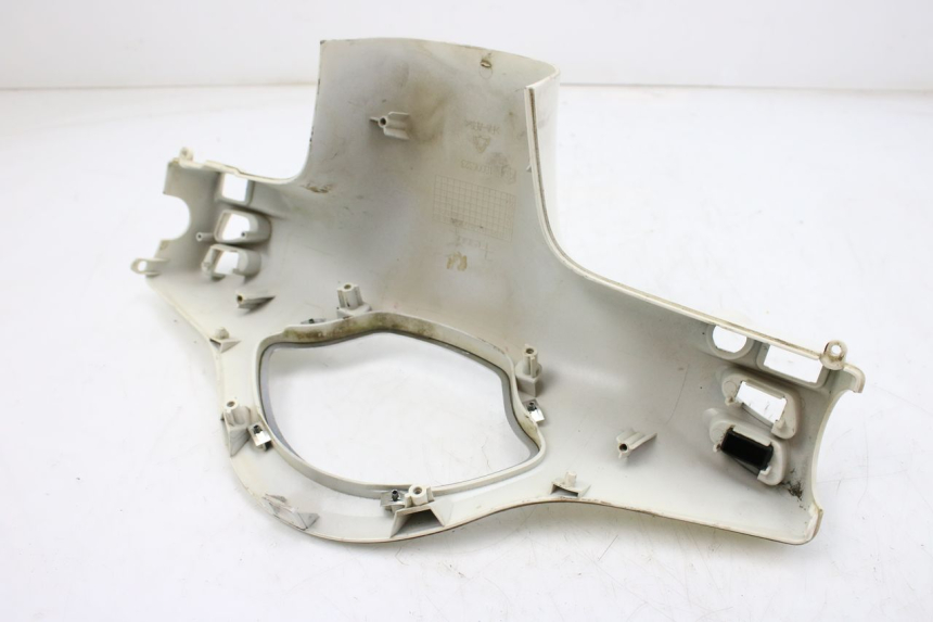 photo de COFANO MANUBRIO POSTERIORE PIAGGIO VESPA GTS IGET ABS 125 (2017 - 2023)
