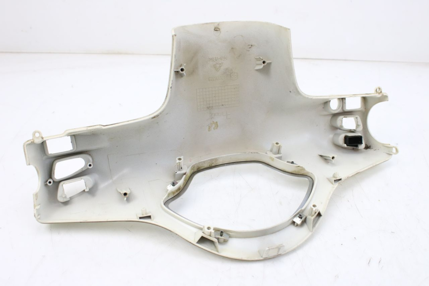 photo de COFANO MANUBRIO POSTERIORE PIAGGIO VESPA GTS IGET ABS 125 (2017 - 2023)