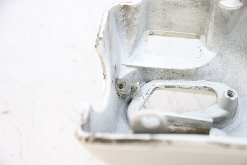 photo de COPRIMANUBRIO POSTERIORE PIAGGIO VESPA GTS SUPER IE 125 (2009 - 2016) - Dettaglio del componente