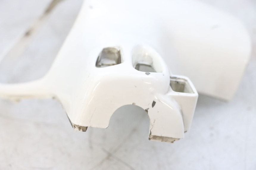 photo de COPRIMANUBRIO POSTERIORE PIAGGIO VESPA GTS SUPER IE 125 (2009 - 2016) - Altra vista dell'articolo