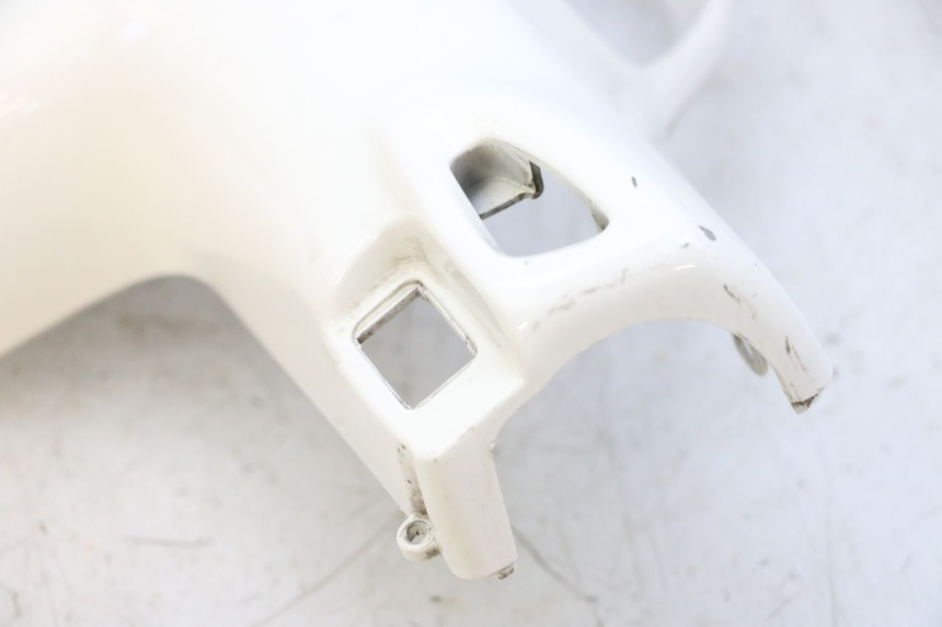 photo de COPRIMANUBRIO POSTERIORE PIAGGIO VESPA GTS SUPER IE 125 (2009 - 2016) - Stato della superficie e materiale