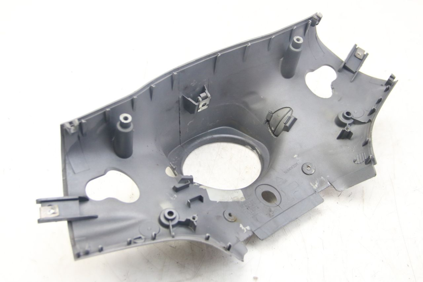 photo de COFANO MANUBRIO POSTERIORE PIAGGIO VESPA SPRINT 2T 50 (2014 - 2018)