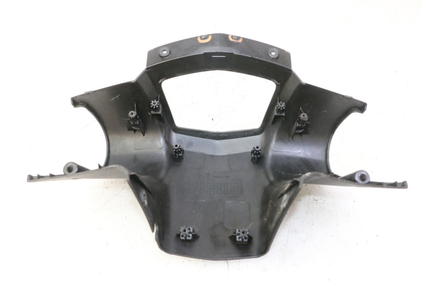 photo de COPRI MANUBRIO POSTERIORE PEUGEOT VIVACITY NEW 2T 50 (2008 - 2017)