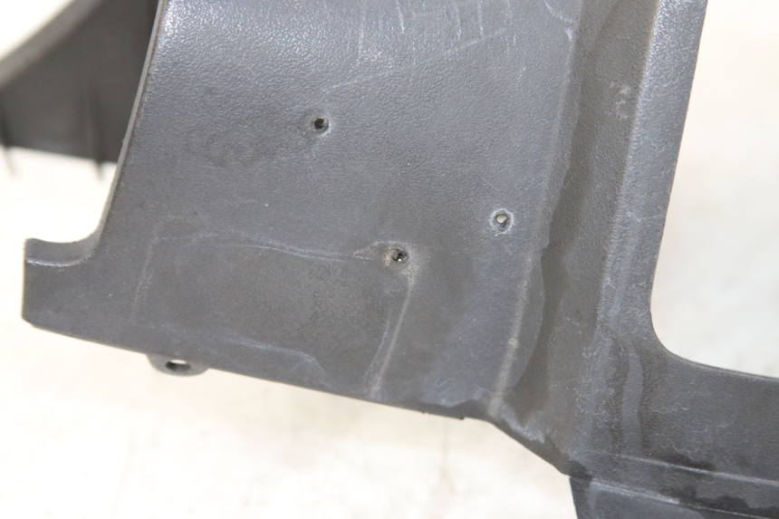 photo de COPRIMANUBRIO POSTERIORE PEUGEOT VIVACITY 125 (2010 - 2017)