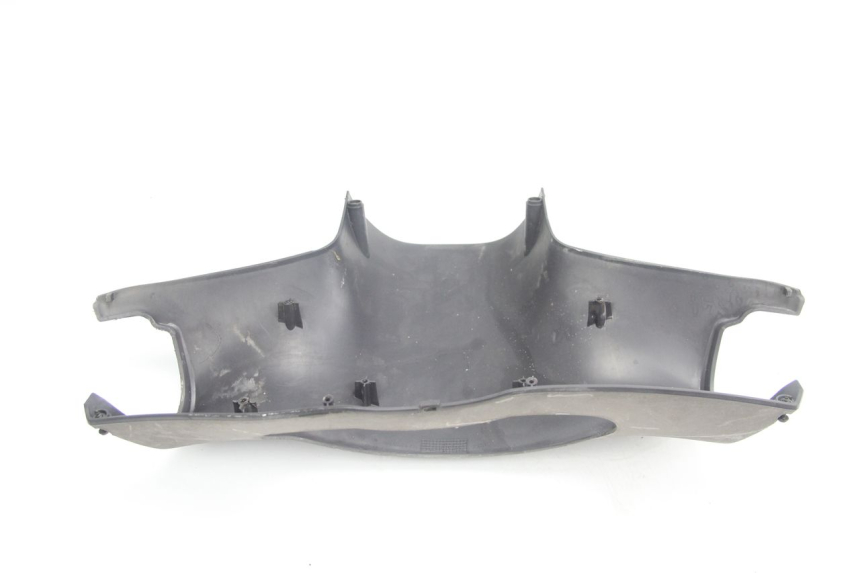 photo de COPERCHIO MANUBRIO POSTERIORE PEUGEOT VIVACITY 100 (1999 - 2008)