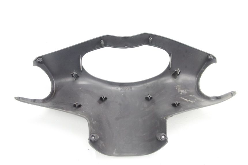 photo de COPERCHIO MANUBRIO POSTERIORE PEUGEOT VIVACITY 100 (1999 - 2008)