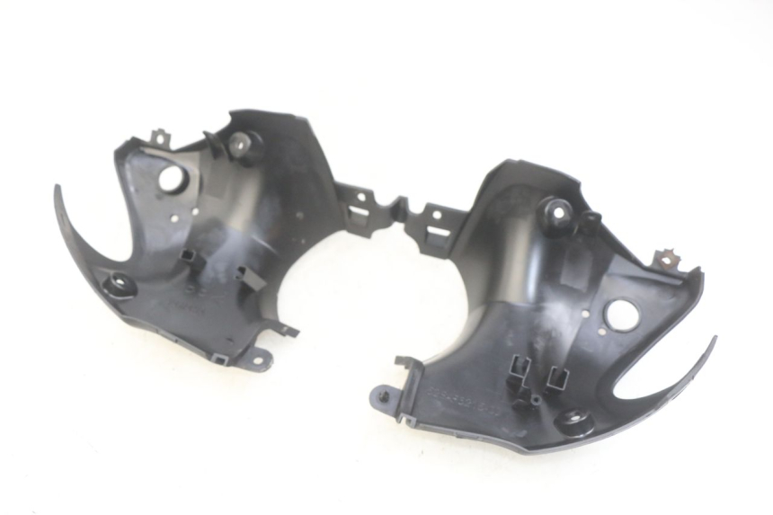 photo de COFANO MANUBRIO POSTERIORE YAMAHA HW XENTER 125 (2011 - 2017)