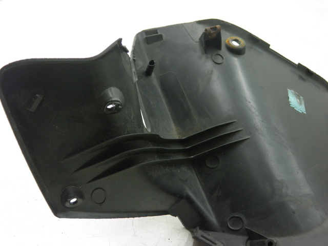 photo de COPRI MANUBRIO POSTERIORE YAMAHA XMAX X-MAX 125 (2006 - 2009)