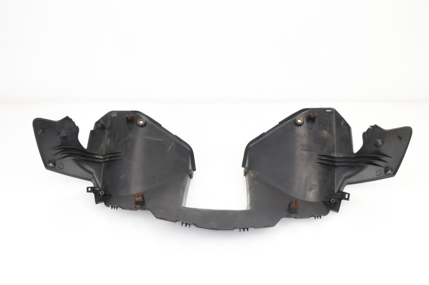 photo de COPRI MANUBRIO POSTERIORE YAMAHA XMAX X-MAX 125 (2006 - 2009)