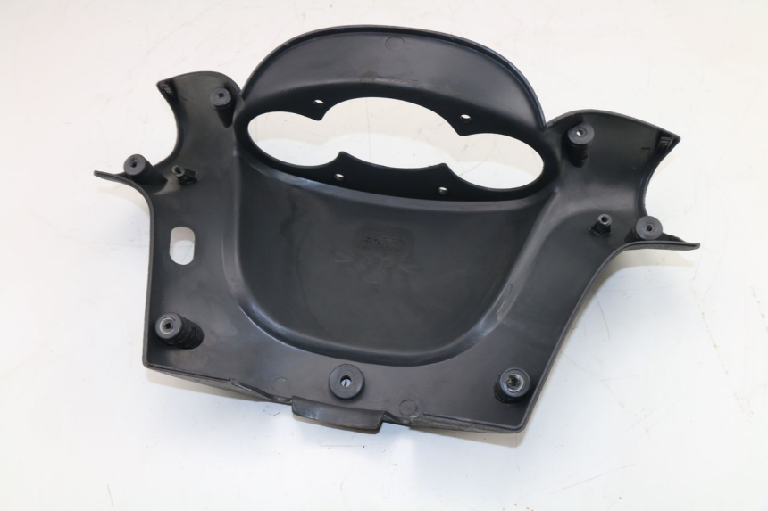 photo de COPERCHIO MANUBRIO POSTERIORE YAMAHA YP MAJESTY 125 (2007 - 2010)