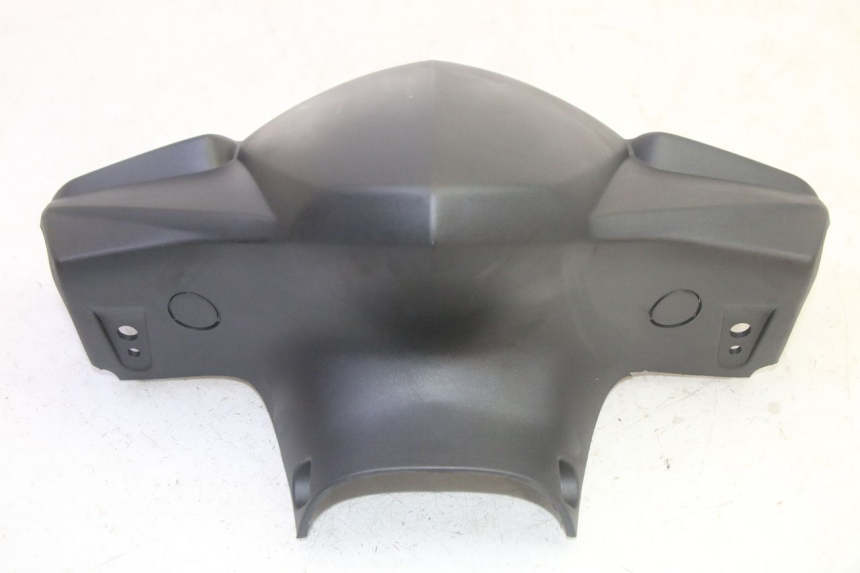 photo de COFANO MANUBRIO ANTERIORE KYMCO AGILITY 4T 50 (2018 - 2022) - Zoom sullo stato d'uso