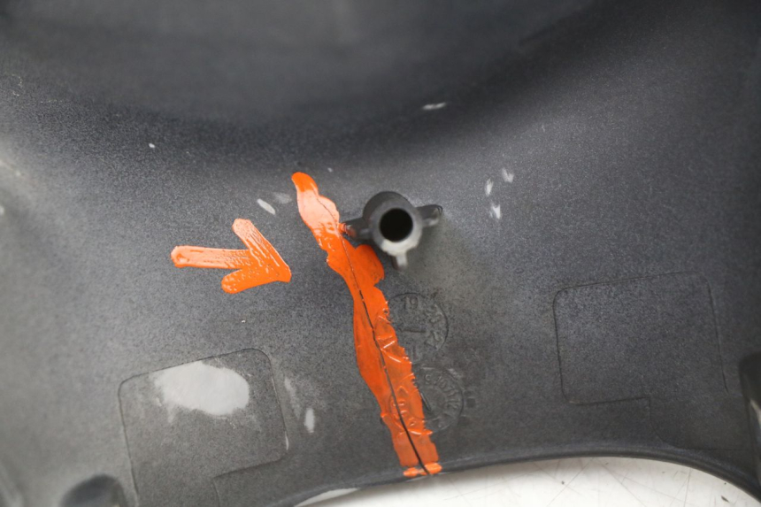 photo de COPERCHIO MANUBRIO ANTERIORE KYMCO AGILITY FR 2T 50 (2012 - 2017)