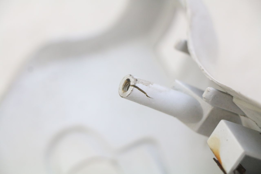 photo de COFANO MANUBRIO ANTERIORE TGB CITY 2 50 (2009 - 2013)