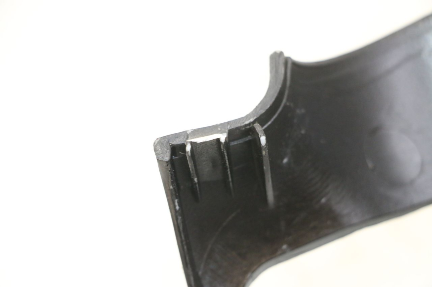 photo de COPRIMANUBRIO ANTERIORE DAELIM BESBI 125 (2007 - 2008)