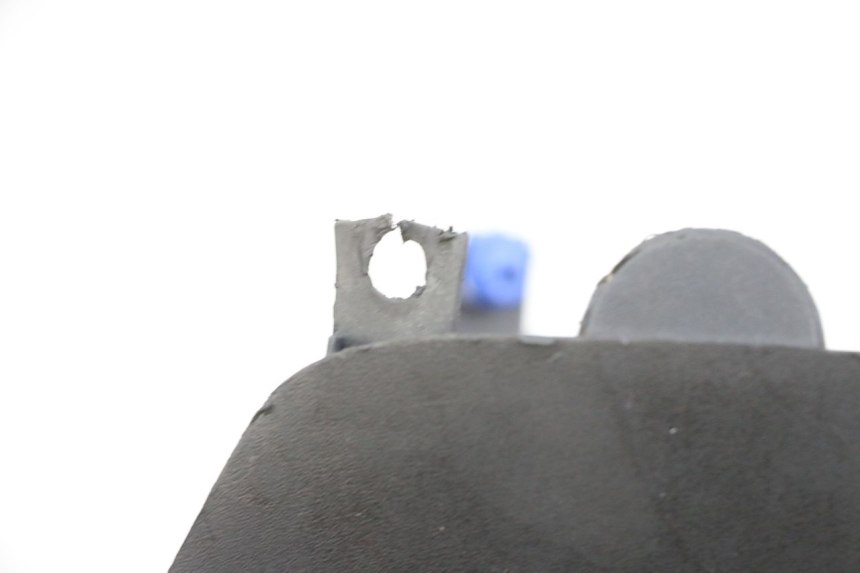 photo de COFANO MANUBRIO ANTERIORE PEUGEOT ELYSEO 125 (1999 - 2004) - Ricambio usato controllato