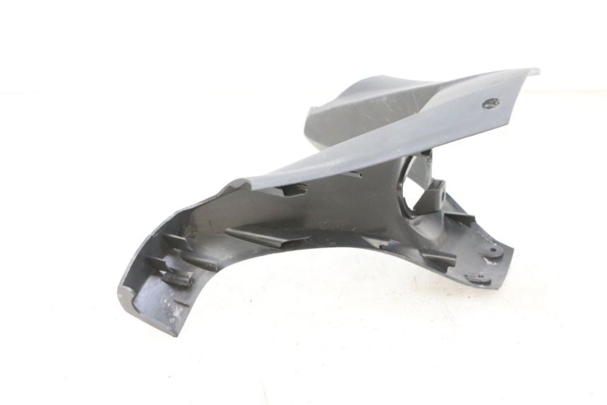 photo de COPRIMANUBRIO ANTERIORE SYM GTS EVO 125 (2009 - 2013) - Zoom sullo stato d'uso