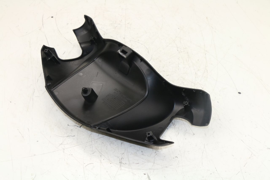 photo de COPERCHIO MANUBRIO ANTERIORE HONDA FES S-WING SWING 125 (2007 - 2015)