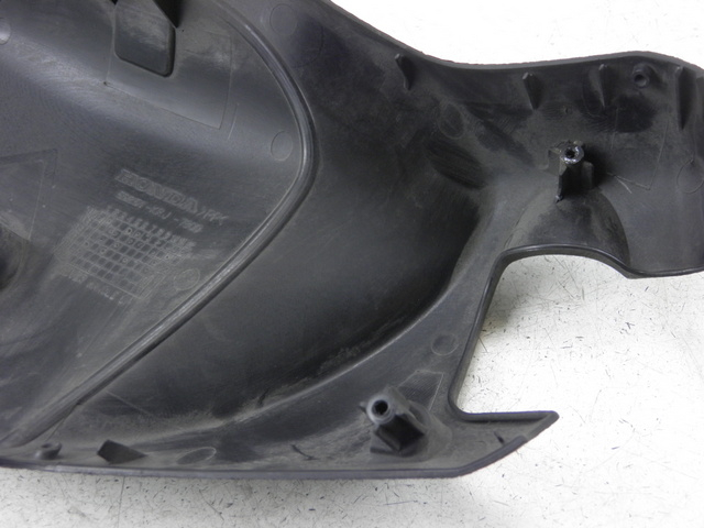 photo de COFANO MANUBRIO ANTERIORE HONDA FES S-WING SWING ABS 125 (2007 - 2015)