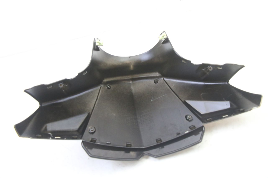 photo de COFANO MANUBRIO ANTERIORE PEUGEOT KISBEE 2T 50 (2010 - 2017)