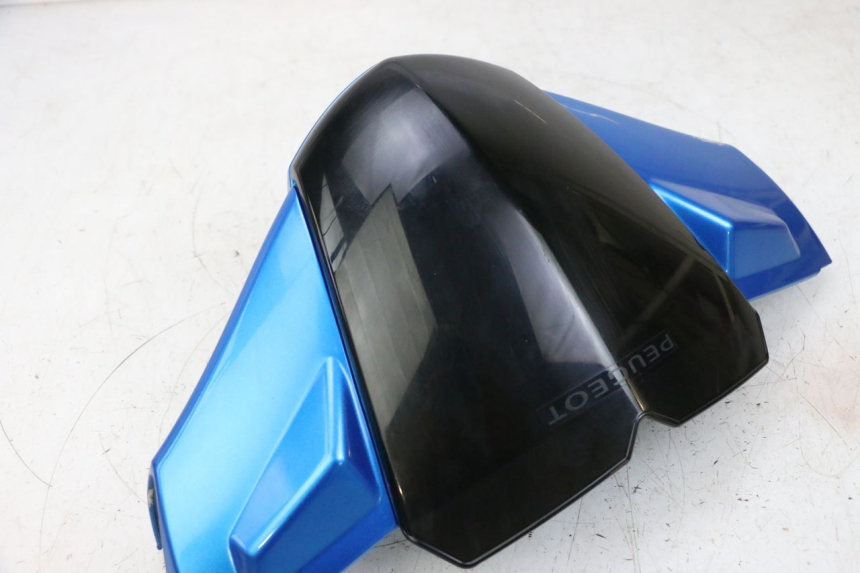 photo de COFANO MANUBRIO ANTERIORE PEUGEOT KISBEE 4T 50 (2010 - 2017) - Altra angolazione