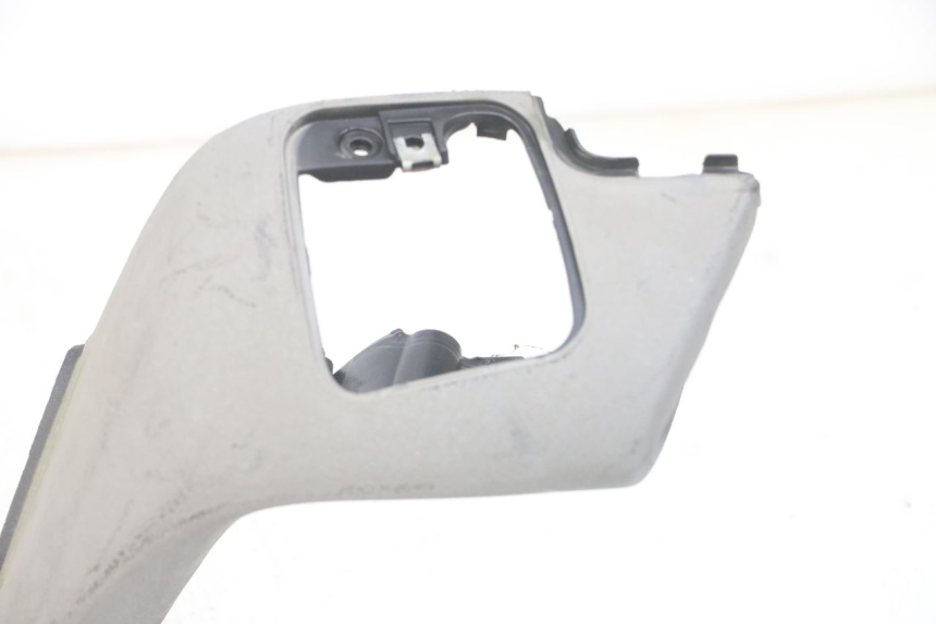 photo de COFANO MANUBRIO ANTERIORE PIAGGIO MP3 LT 300 (2010 - 2016)