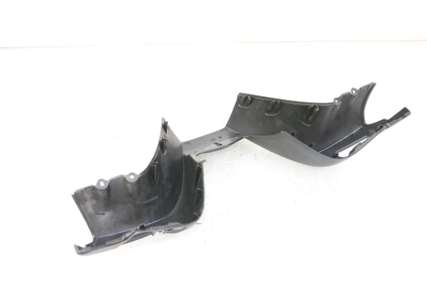 photo de COFANO MANUBRIO ANTERIORE PIAGGIO MP3 500 (2011 - 2015)