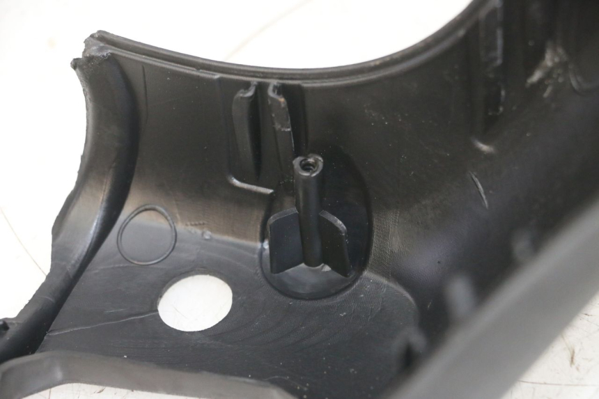 photo de COPRIMANUBRIO ANTERIORE PIAGGIO MP3 500 (2016 - 2018) - Zoom sullo stato d'uso