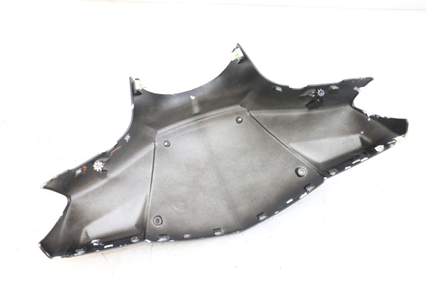 photo de COPRIMANUBRIO ANTERIORE PEUGEOT KISBEE 2T 50 (2018 - 2022)