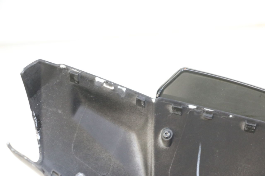 photo de COFANO MANUBRIO ANTERIORE PEUGEOT KISBEE 4T 50 (2018 - 2022)