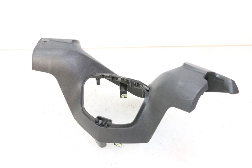 photo de COPRIMANUBRIO ANTERIORE PEUGEOT SATELIS 125 (2013 - 2018)