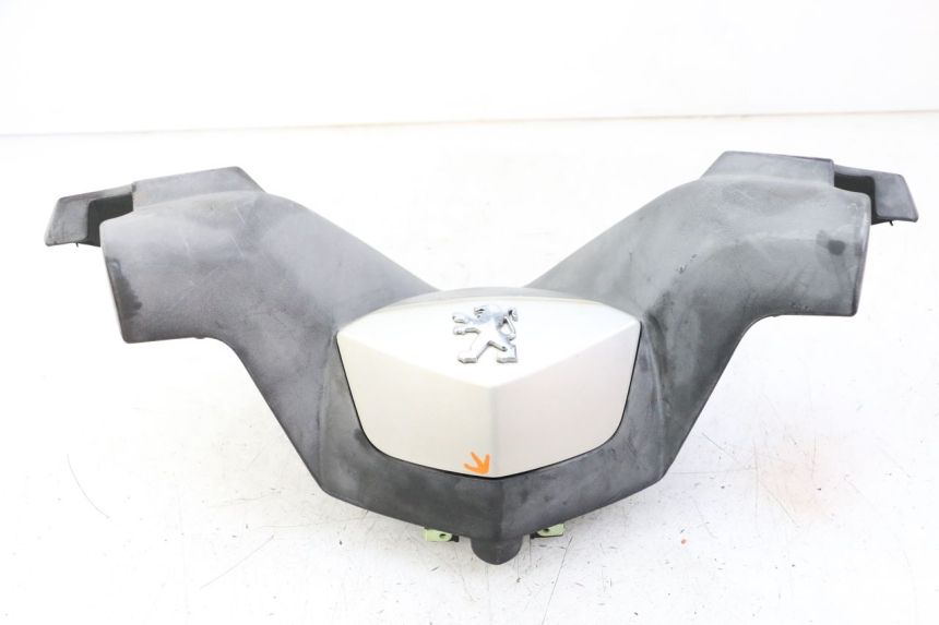photo de COPRIMANUBRIO ANTERIORE PEUGEOT SATELIS COMPRESSOR K15 125 (2006 - 2009)
