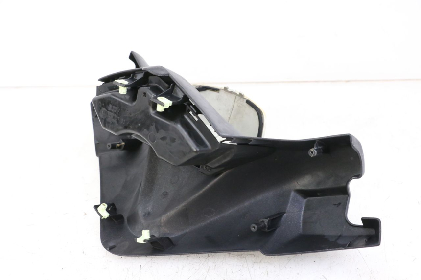 photo de COPRIMANUBRIO ANTERIORE PEUGEOT SATELIS COMPRESSOR K15 125 (2006 - 2009)