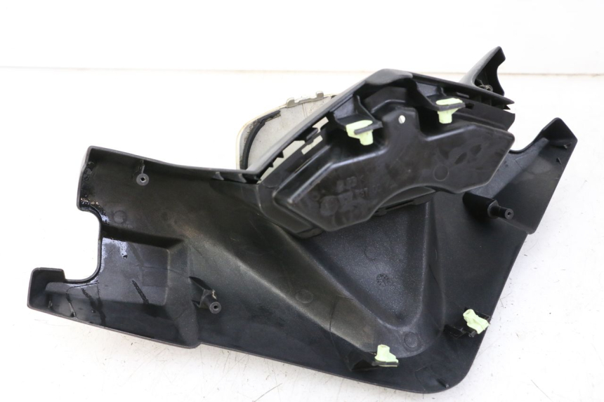 photo de COPRIMANUBRIO ANTERIORE PEUGEOT SATELIS COMPRESSOR K15 125 (2006 - 2009)