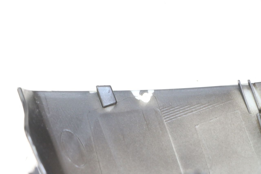 photo de COPRIMANUBRIO ANTERIORE PEUGEOT VIVACITY 125 (2010 - 2017)