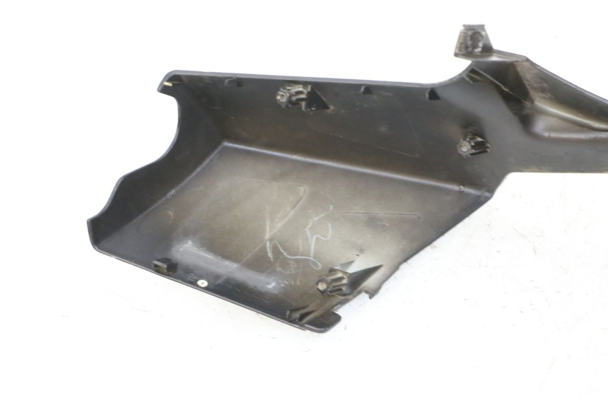 photo de COPRIMANUBRIO ANTERIORE PEUGEOT VIVACITY 125 (2010 - 2017)