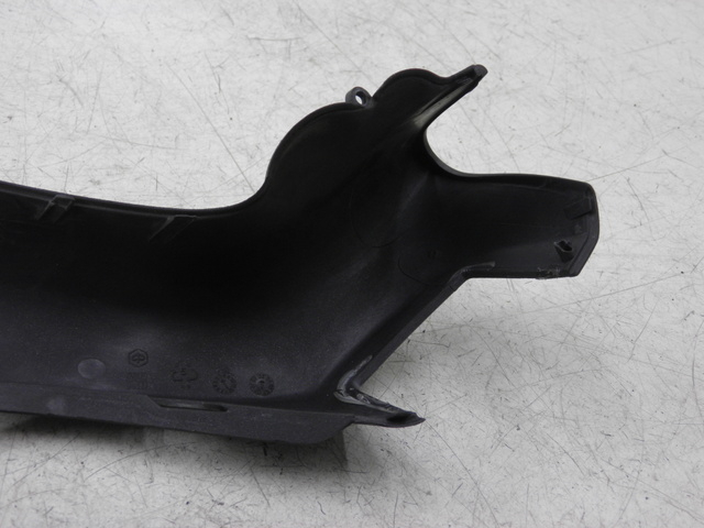 photo de COPERCHIO MANUBRIO ANTERIORE PIAGGIO X9 EVOLUTION 500 (2003 - 2005)
