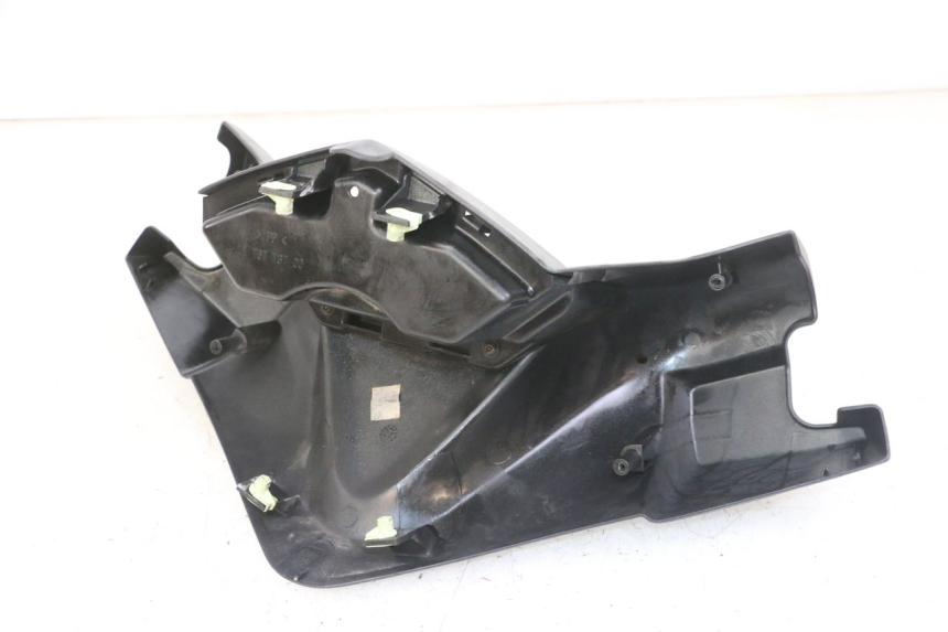 photo de COPRIMANUBRIO ANTERIORE PEUGEOT SATELIS COMPRESSOR K15 125 (2006 - 2009)
