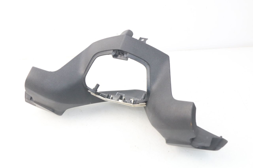 photo de COPERCHIO MANUBRIO ANTERIORE PEUGEOT SATELIS 300 (2012 - 2015)