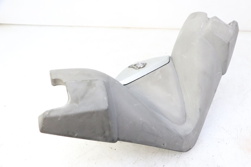 photo de COPRIMANUBRIO ANTERIORE PEUGEOT SATELIS 125 (2010 - 2012)