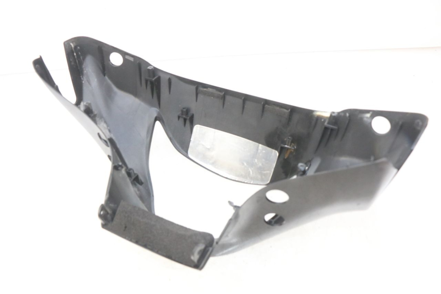 photo de COFANO MANUBRIO ANTERIORE SUZUKI SIXTEEN 125 (2008 - 2010)