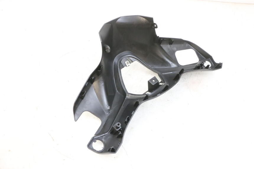 photo de COPRIMANUBRIO ANTERIORE YAMAHA TRICITY 300 (2020 - 2024) - Zoom sullo stato d'uso