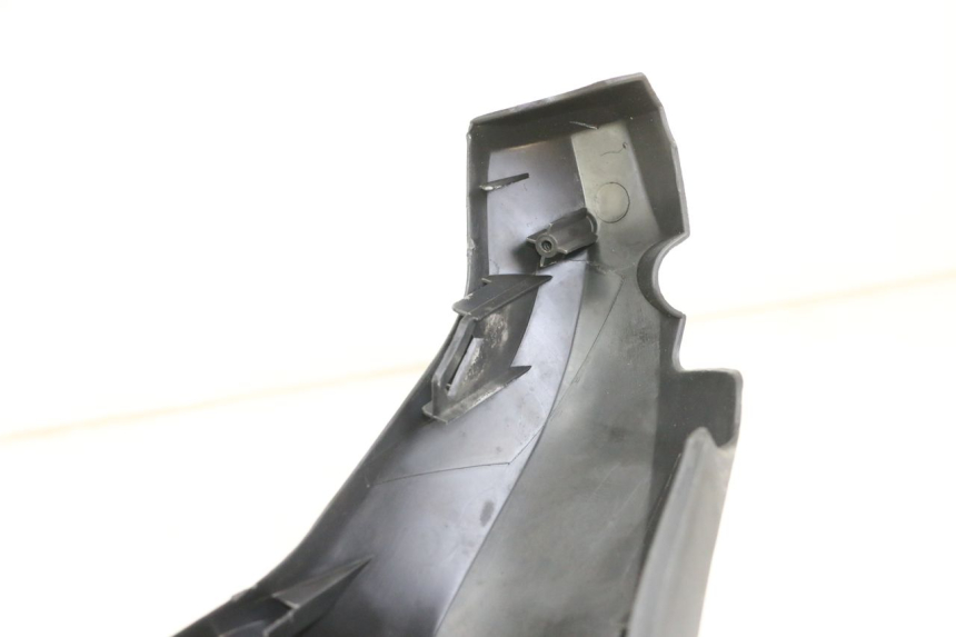 photo de COFANO MANUBRIO ANTERIORE SUZUKI UH BURGMAN 125 (2002 - 2006)