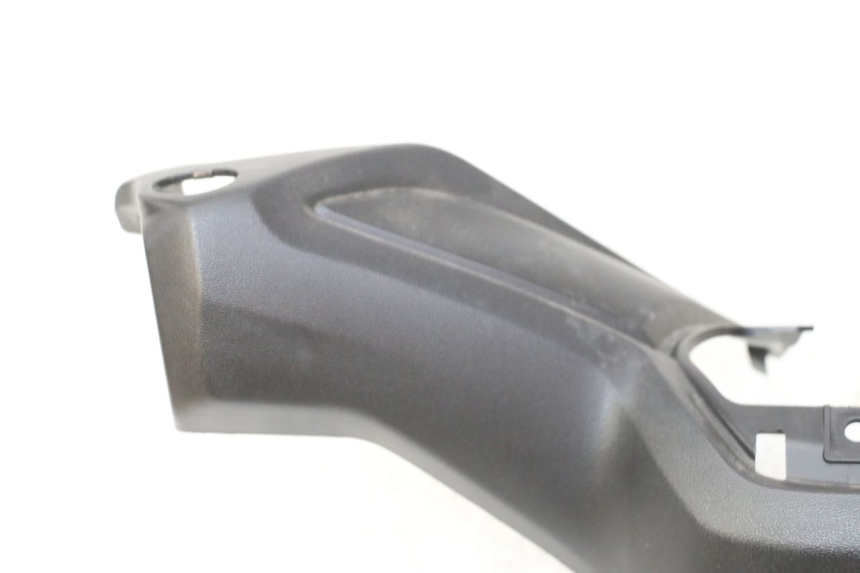 photo de COPRIMANUBRIO ANTERIORE YAMAHA XMAX X-MAX 125 (2021 - 2025)