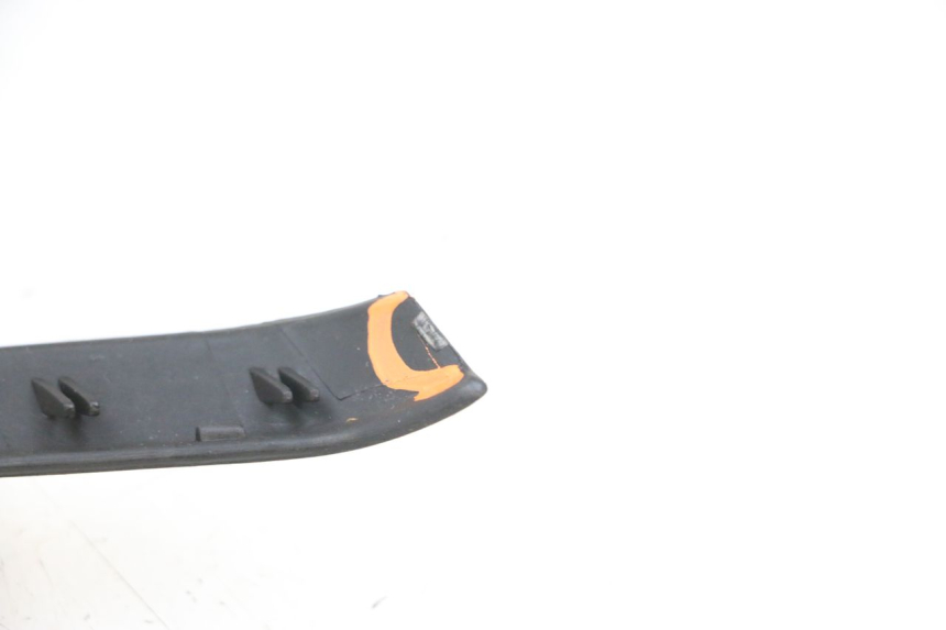 photo de COFANO MANUBRIO ANTERIORE YAMAHA XMAX X-MAX 125 (2006 - 2009) - Vista d'insieme del prodotto