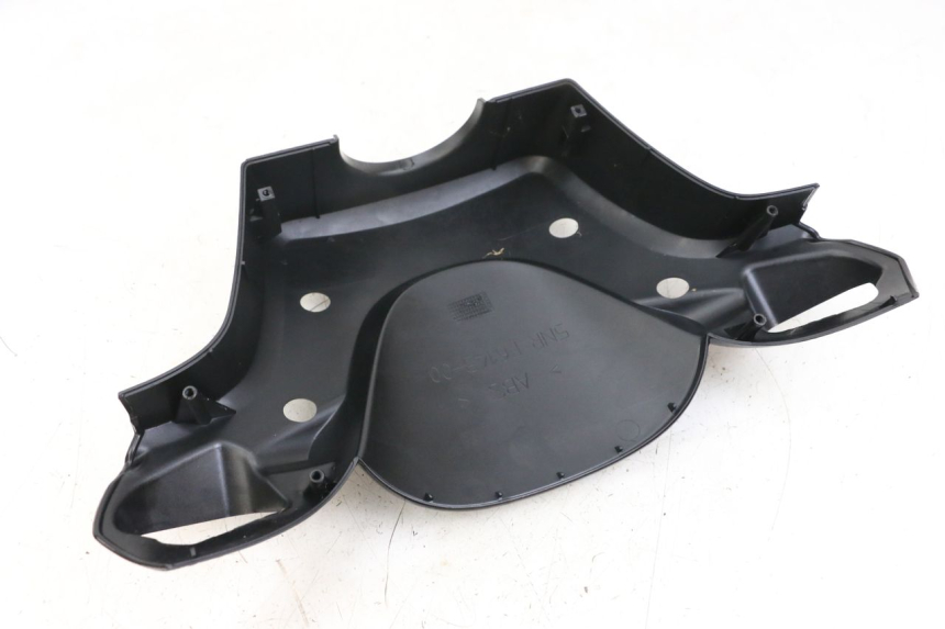 photo de COFANO MANUBRIO ANTERIORE YAMAHA YP MAJESTY 125 (2002 - 2006)