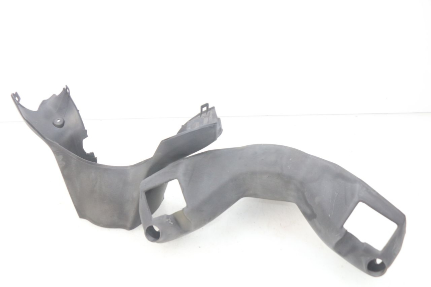 photo de COUVRE MANUBRIO SUZUKI BURGMAN 125 (2007 - 2014)