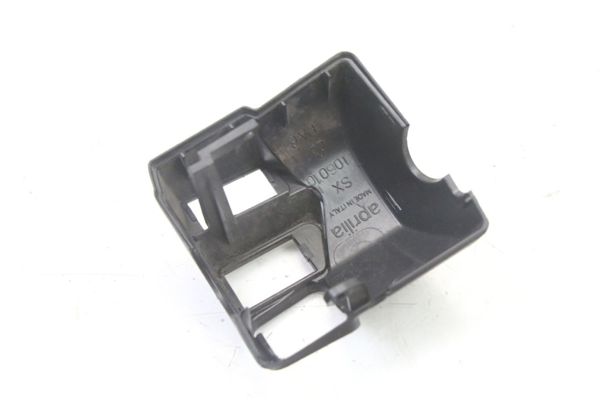 photo de COPRIMANUBRIO COMMUTATORE APRILIA ATLANTIC 125 (2003 - 2009)