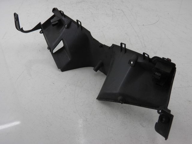 photo de COPERCHIO MANUBRIO COMANDI HONDA FES PANTHEON 125 (2003 - 2007)