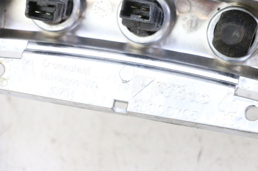 photo de COPRIMANUBRIO COMMUTATORE PIAGGIO MP3 500 (2014 - 2016)