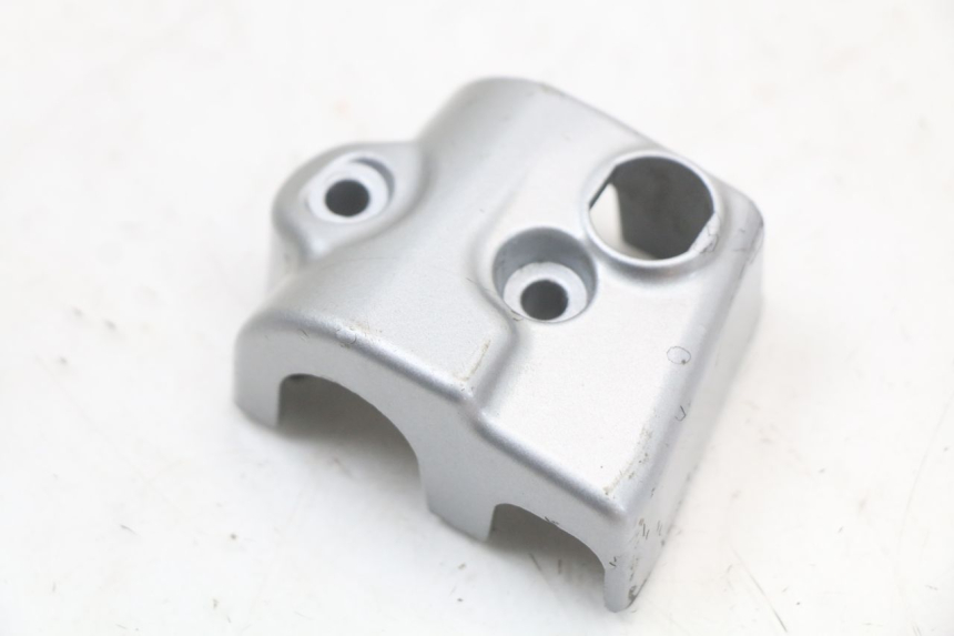 photo de COPRIMANUBRIO COMMUTATORE MOTO GUZZI NORGE 8V GT 1200 (2011 - 2016)